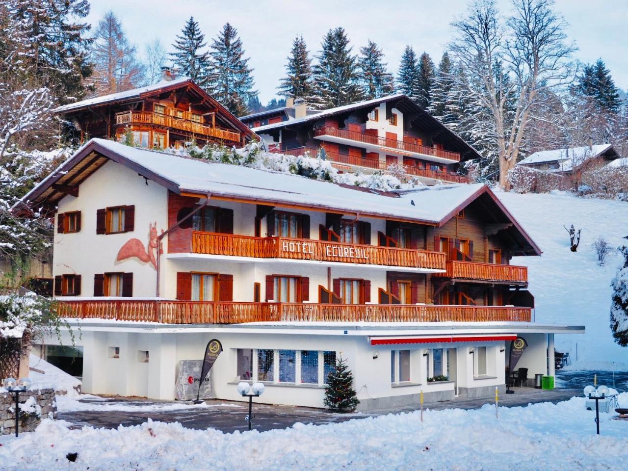 Hotel Ecureuil Villars Exterior photo